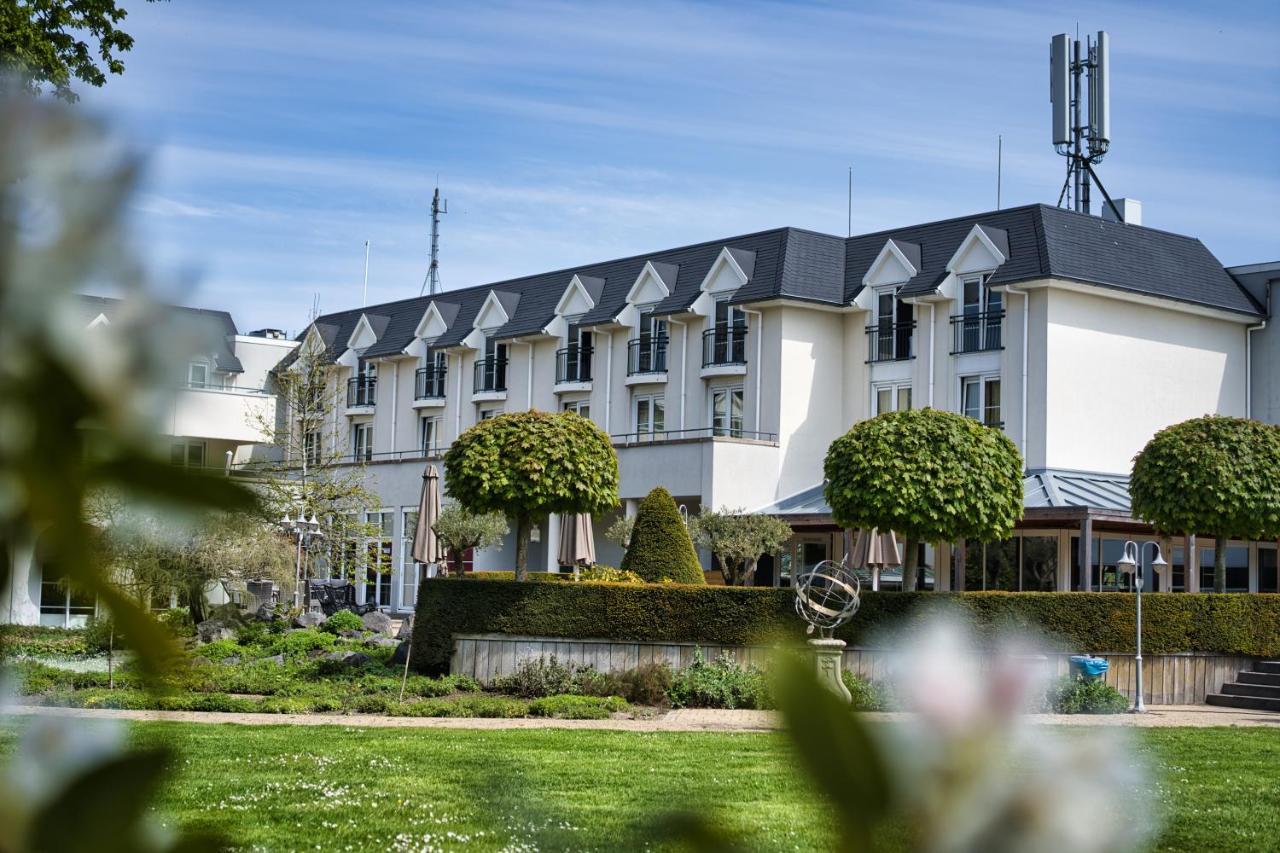 Hotel De Zeeuwse Stromen Renesse Exterior photo